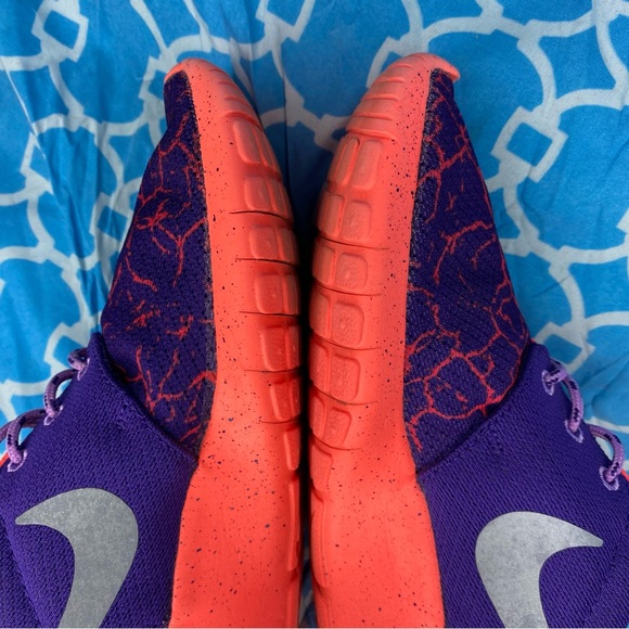 Nike Women’s size 6.5 Roshe one Lava purple orange running sneakers wmns shoes - Picture 7 of 11